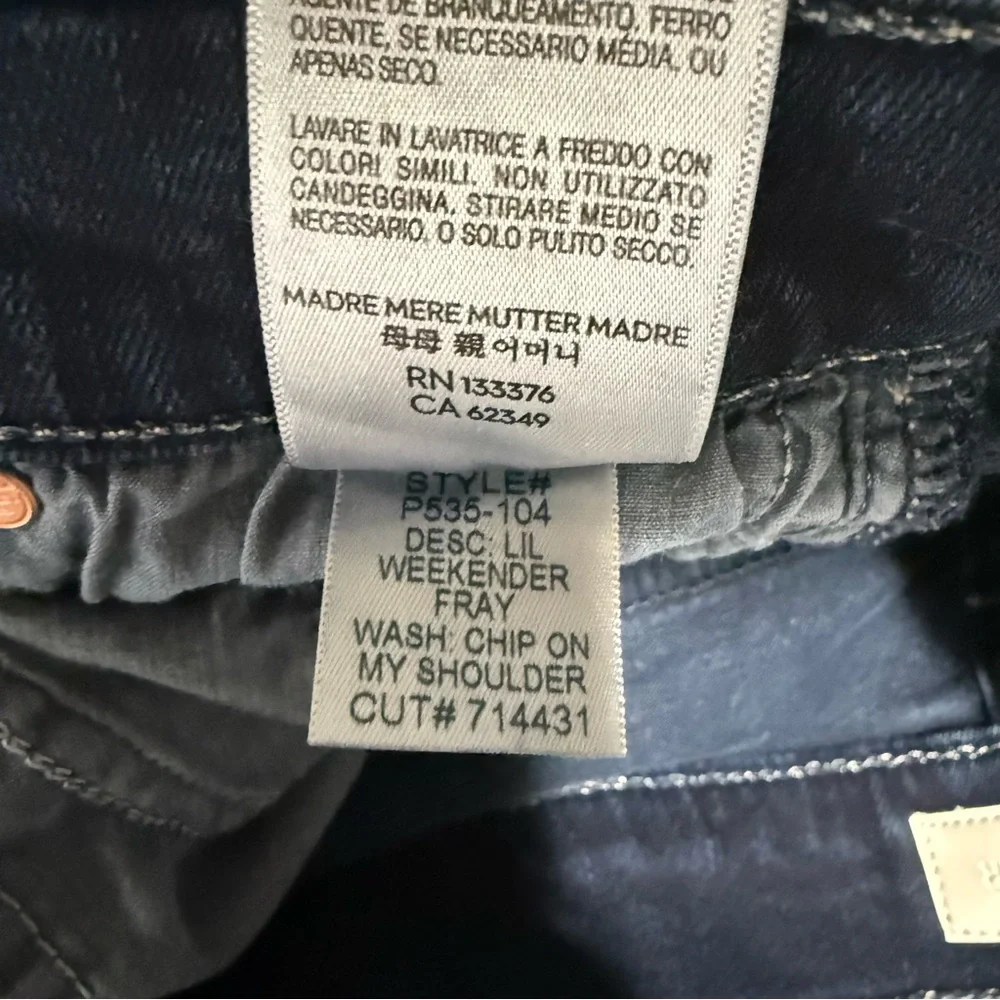 MOTHER The Weekender Frayed Flare Jeans Size 23 Chip On My Shoulder Wash - Picture 10 of 10